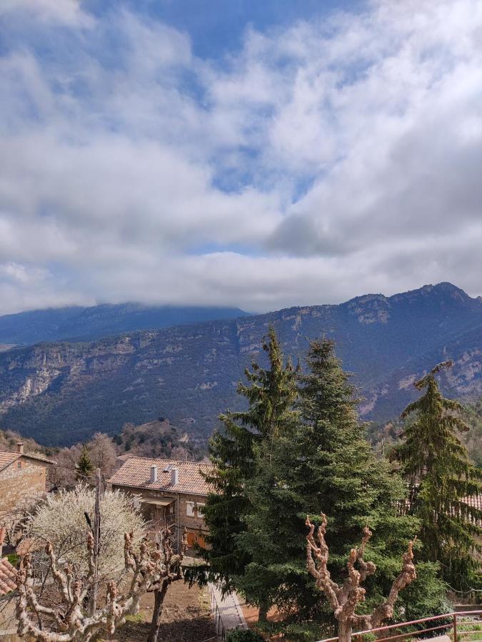 Acogedor Apartamento Entre Montanas Sant Corneli Exterior foto