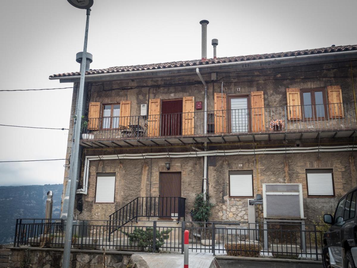 Acogedor Apartamento Entre Montanas Sant Corneli Exterior foto