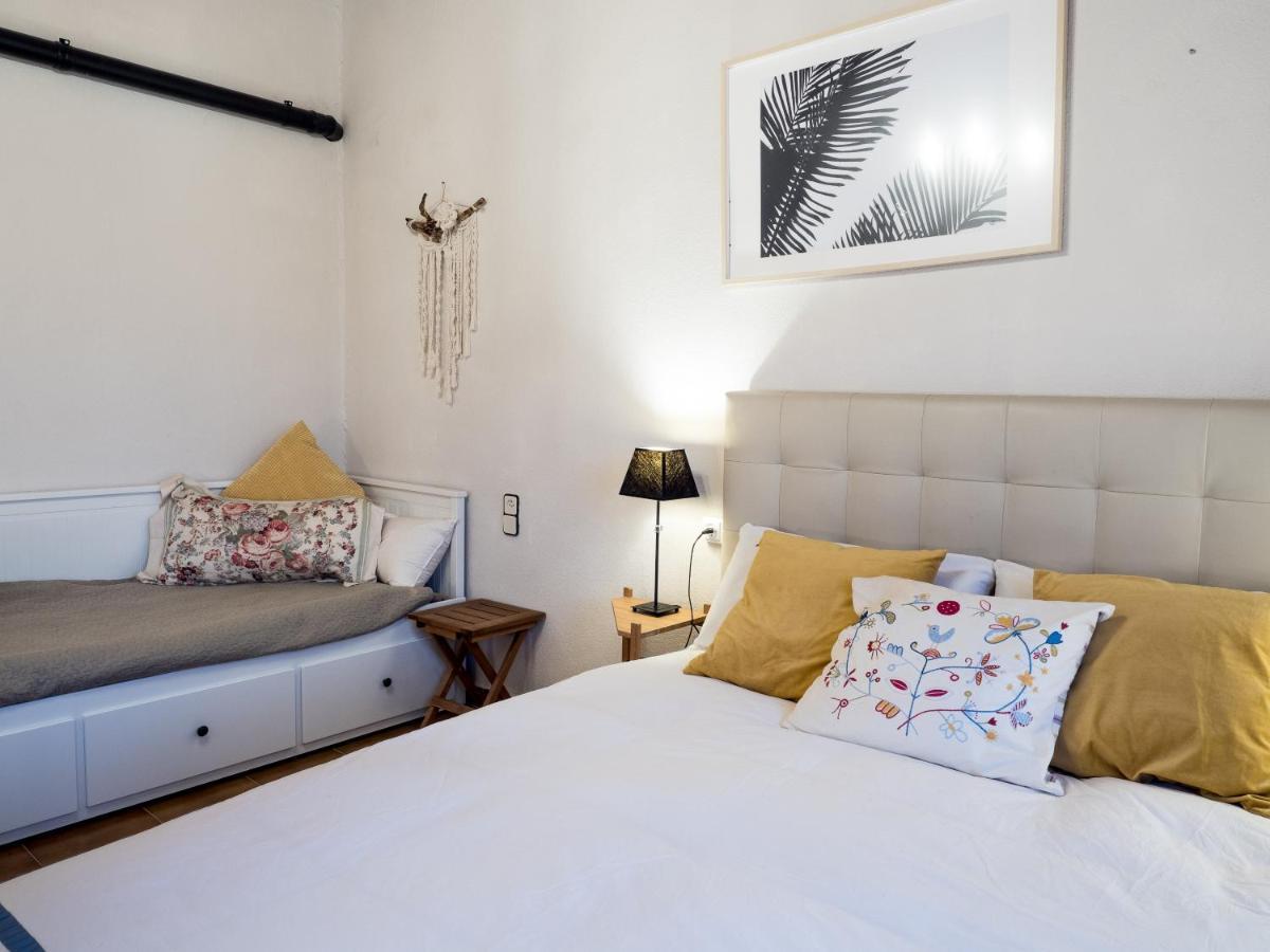 Acogedor Apartamento Entre Montanas Sant Corneli Exterior foto